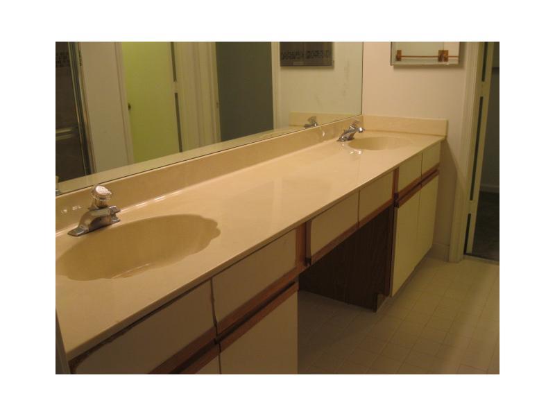 HOLIDAY SPRINGS VILLAGE S - Residential Lease
