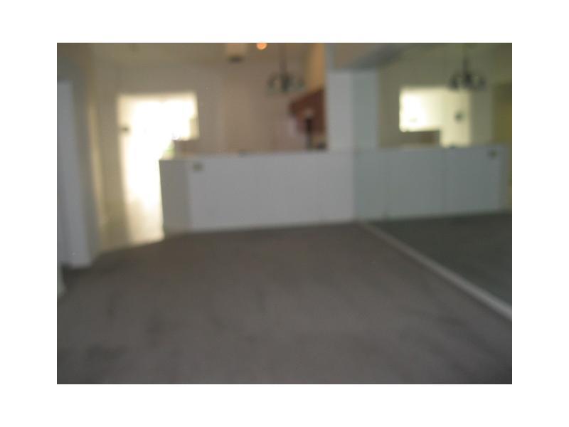 HOLIDAY SPRINGS VILLAGE S - Residential Lease