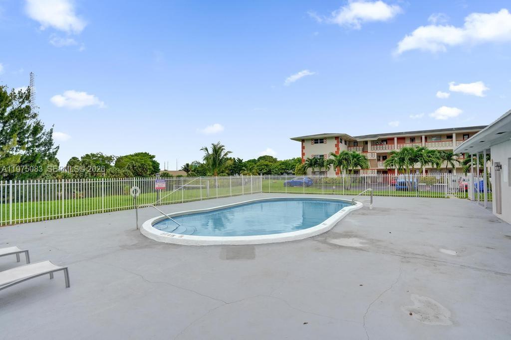 LAKE PARK GARDENS 1 INC C - Residential