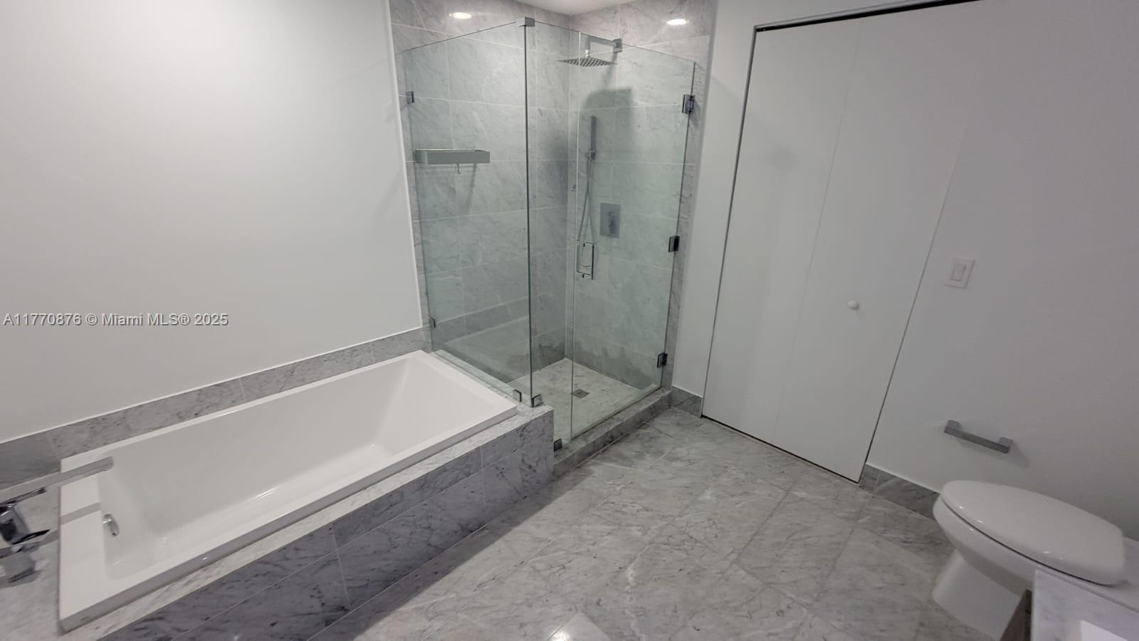 SLS LUX - Residential