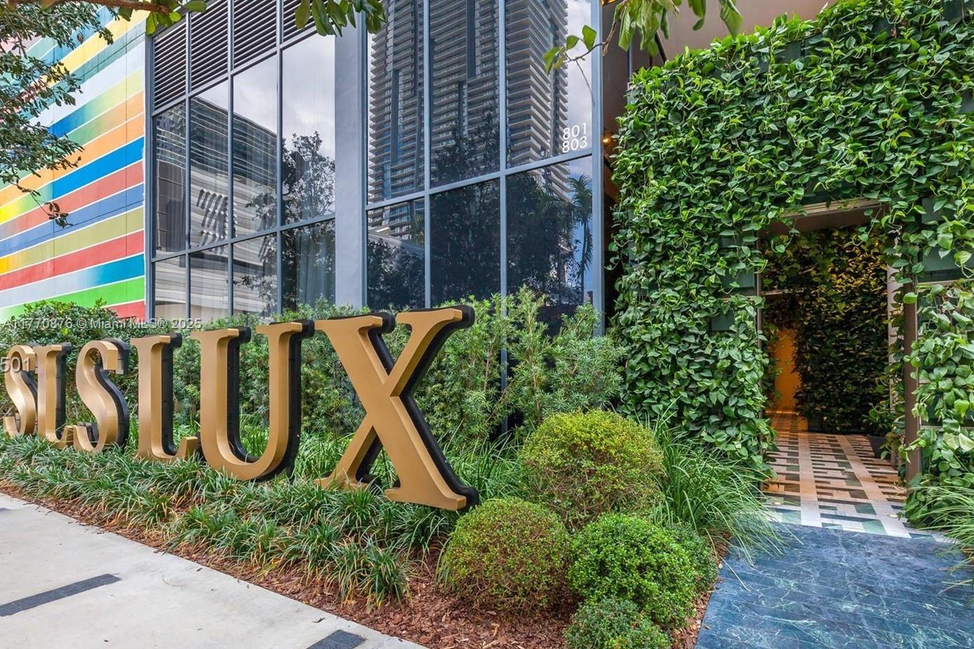SLS LUX - Residential
