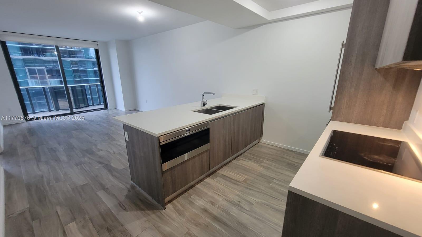 SLS LUX - Residential