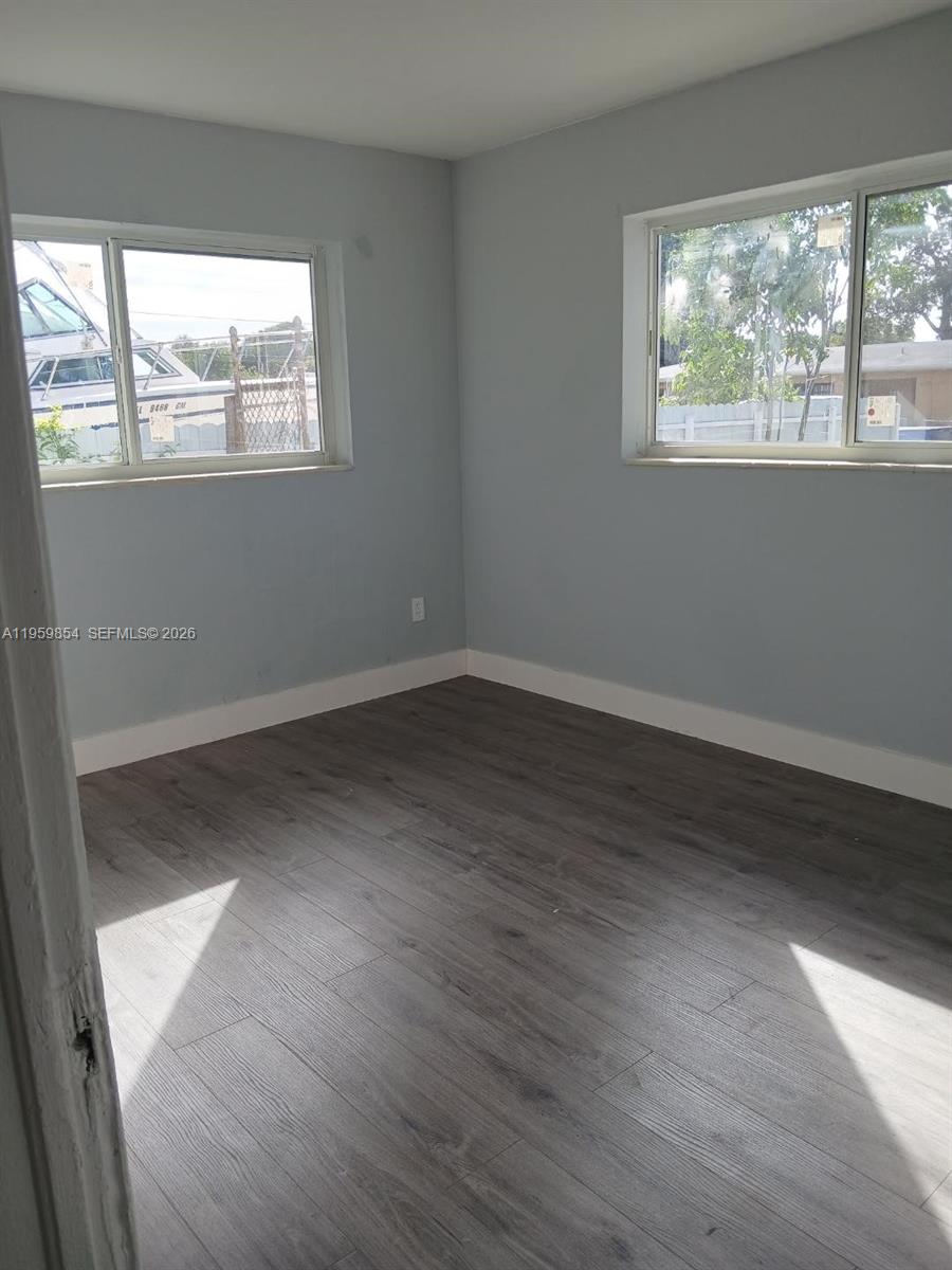 GLADYS PARK - Residential
