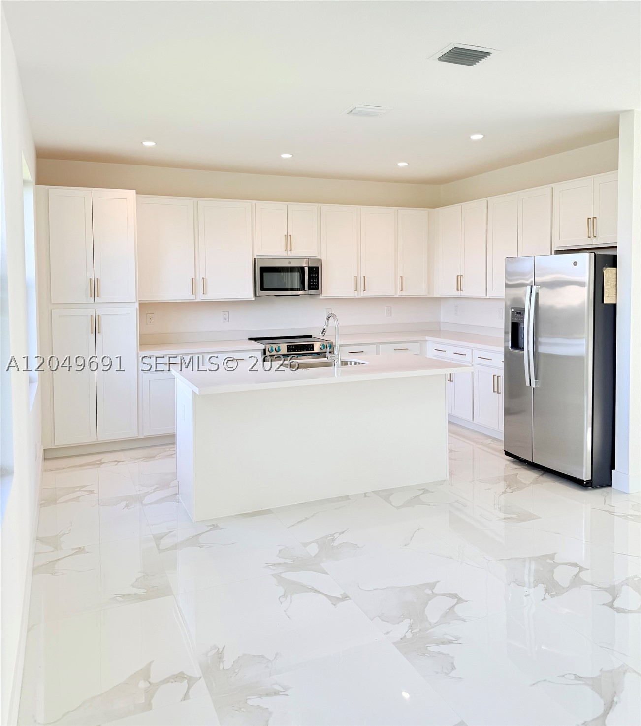 Century Oasis - Residential