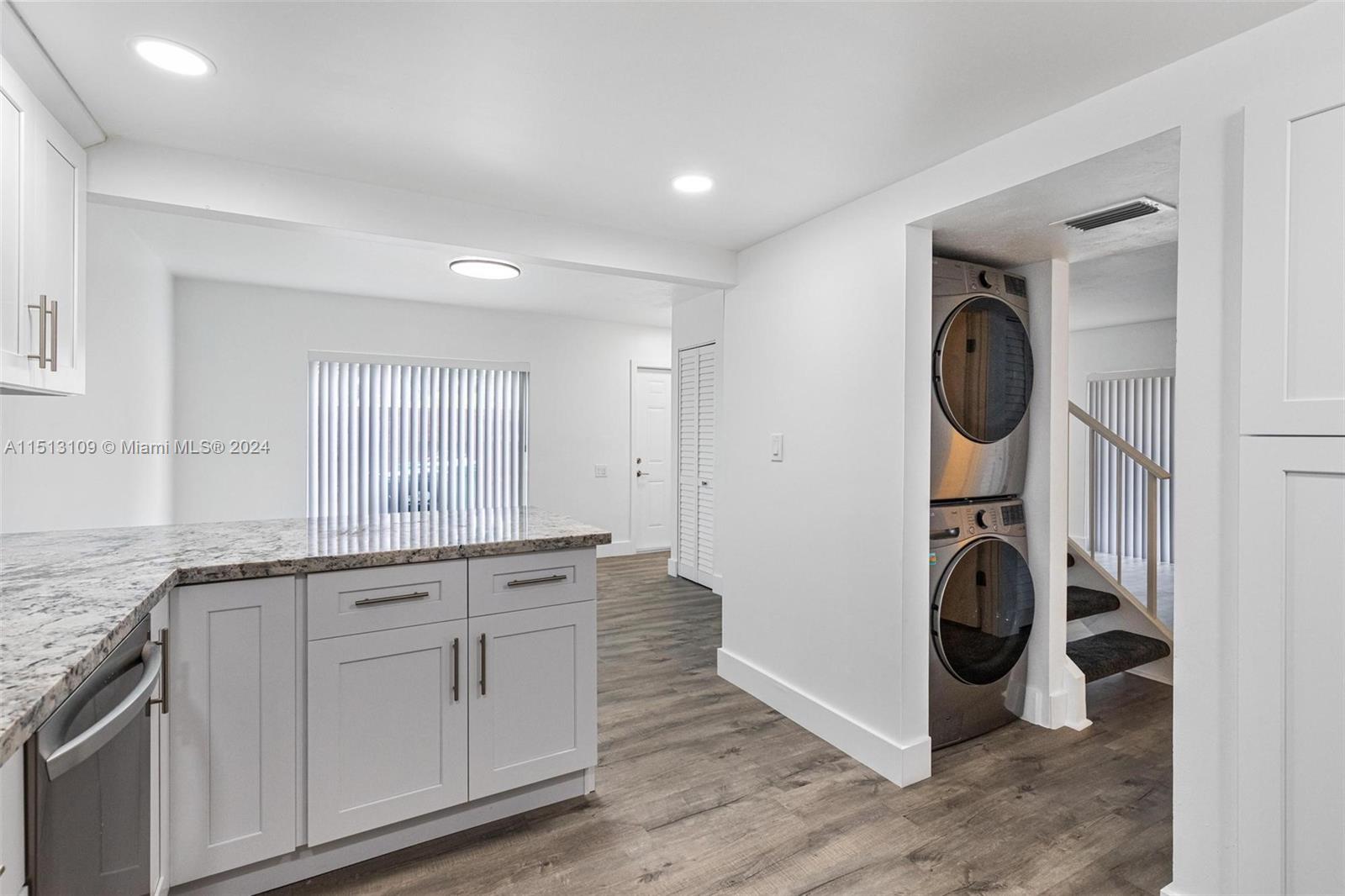 SNAPPER VILLAGE PHASE II - Residential Lease