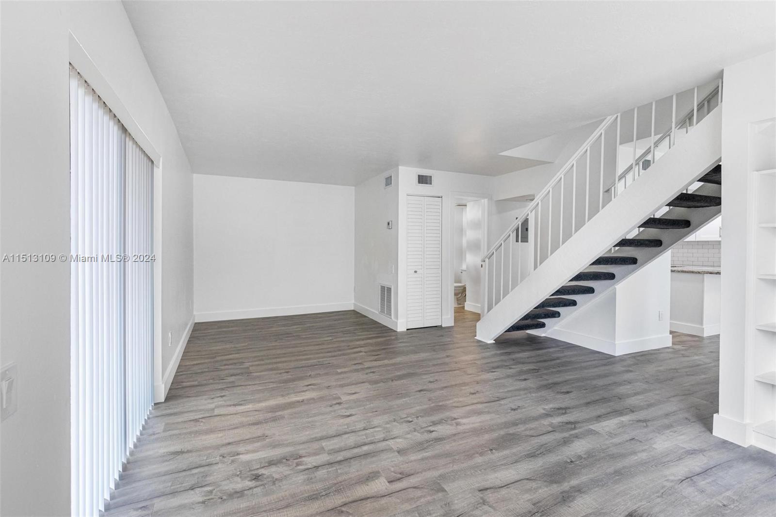SNAPPER VILLAGE PHASE II - Residential Lease