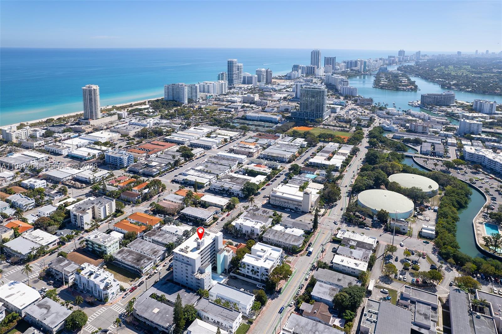 CARLYLE PLAZA CONDO - Residential