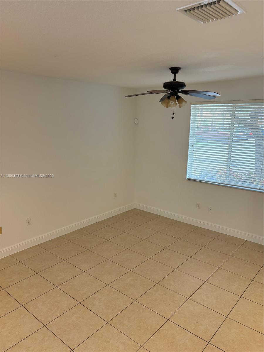 HIDDEN COVE CONDO - Residential Lease