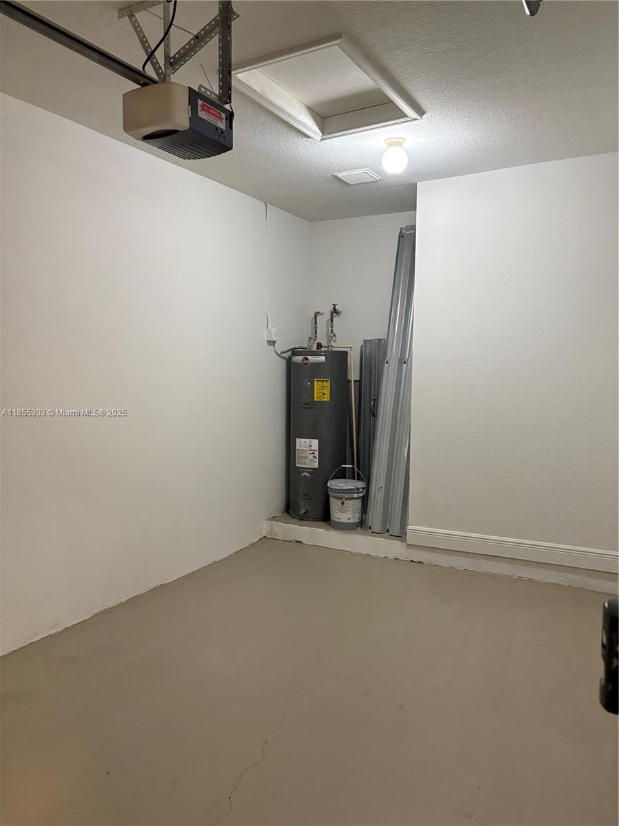 HIDDEN COVE CONDO - Residential Lease