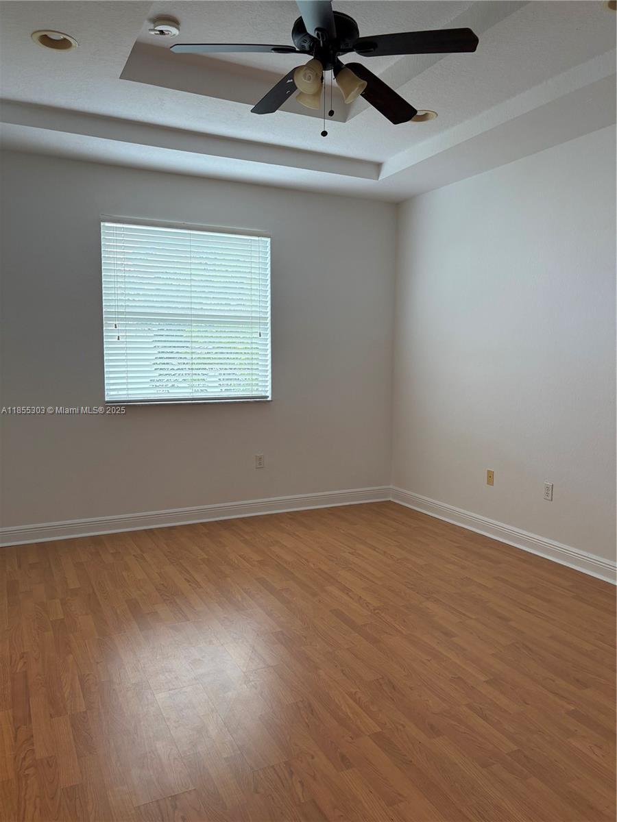 HIDDEN COVE CONDO - Residential Lease