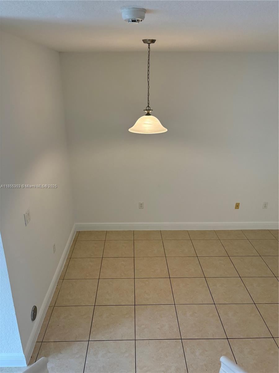HIDDEN COVE CONDO - Residential Lease
