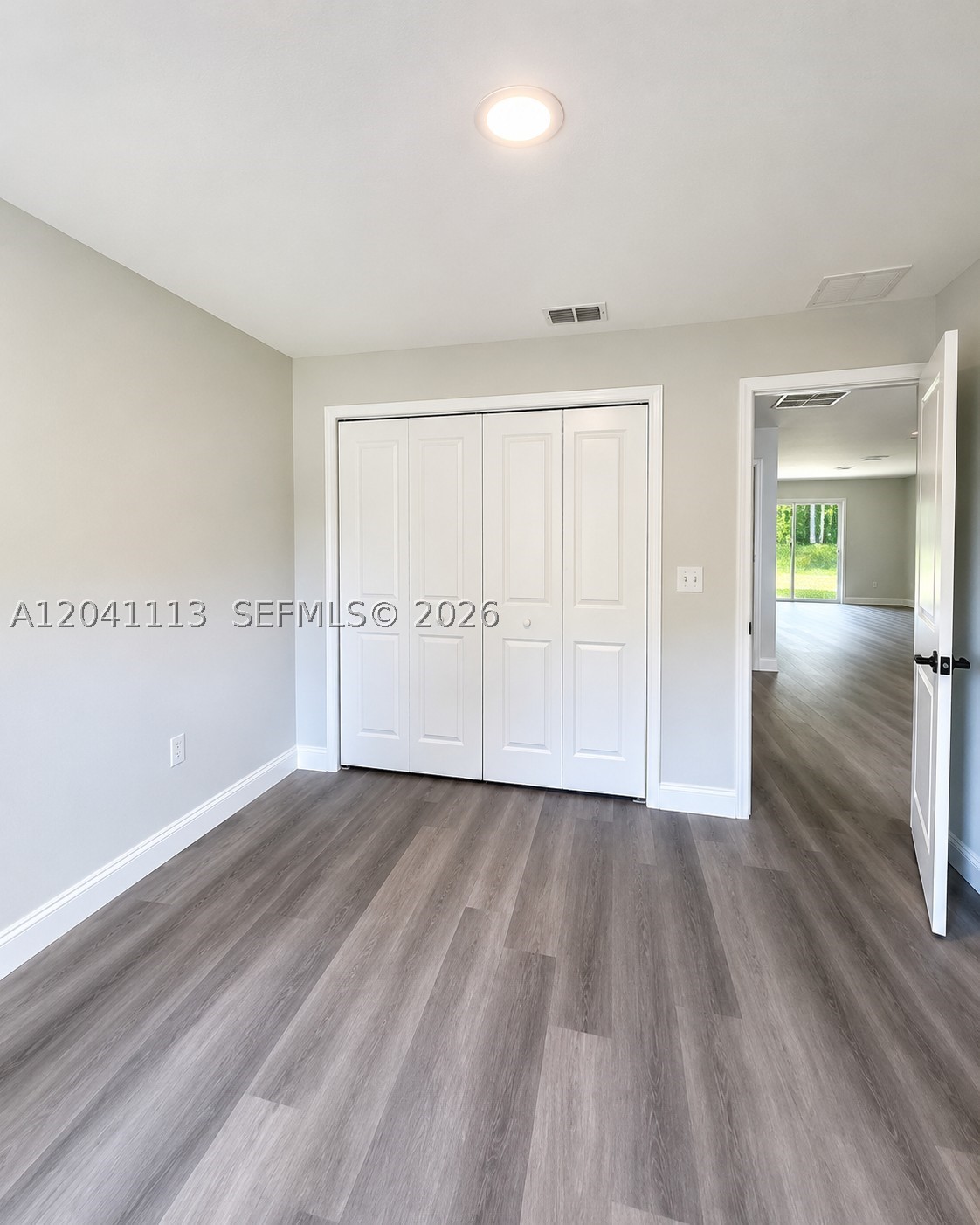 SILVER SPRINGS SHORE - Residential