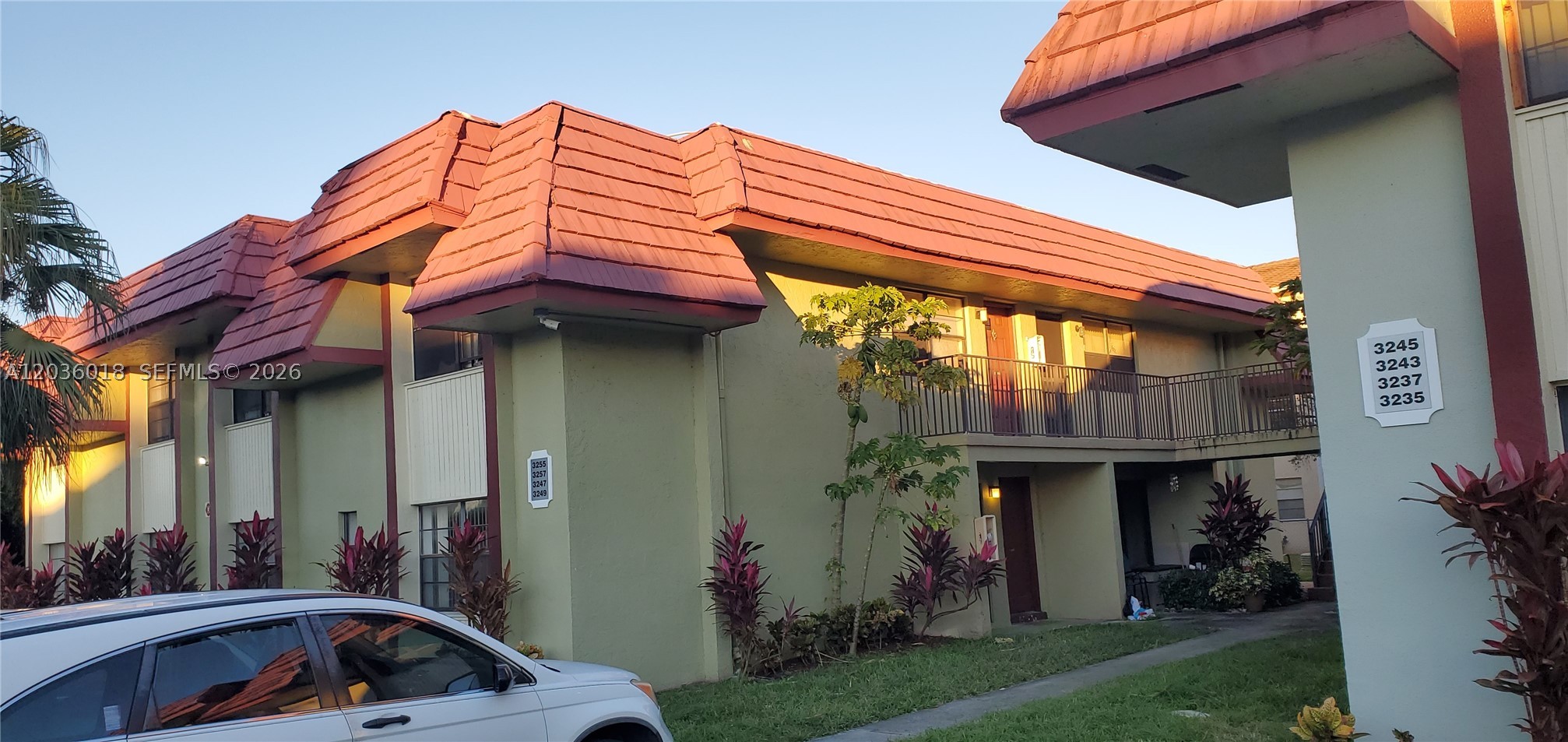 SPRINGS PARK CONDO - Residential
