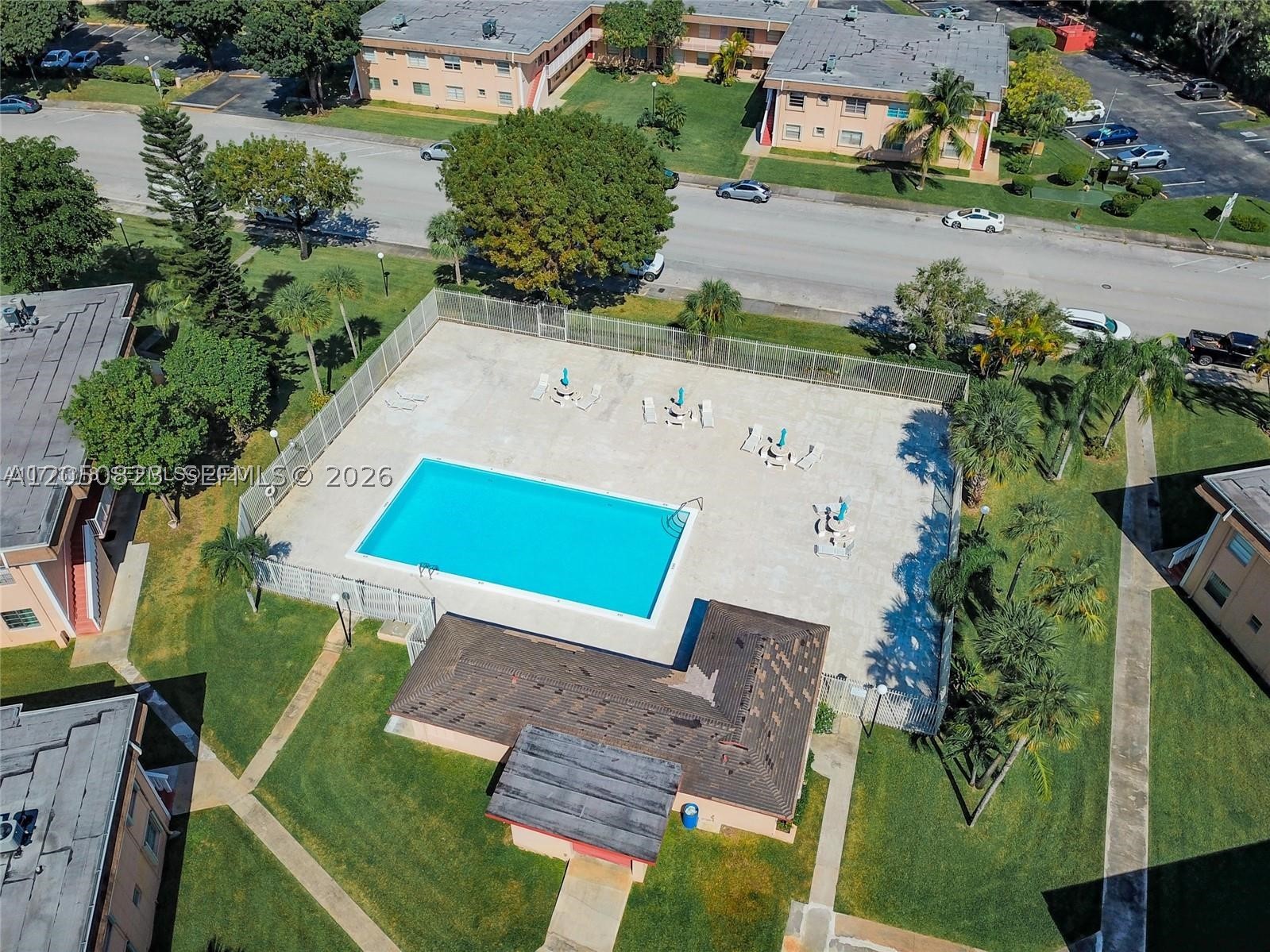 ROYALE GREEN CONDO 9 - Residential