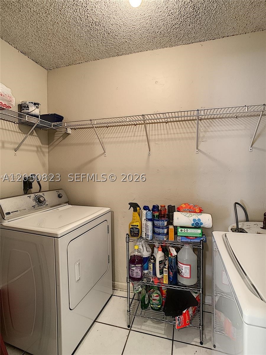 ROYALE GREEN CONDO 9 - Residential