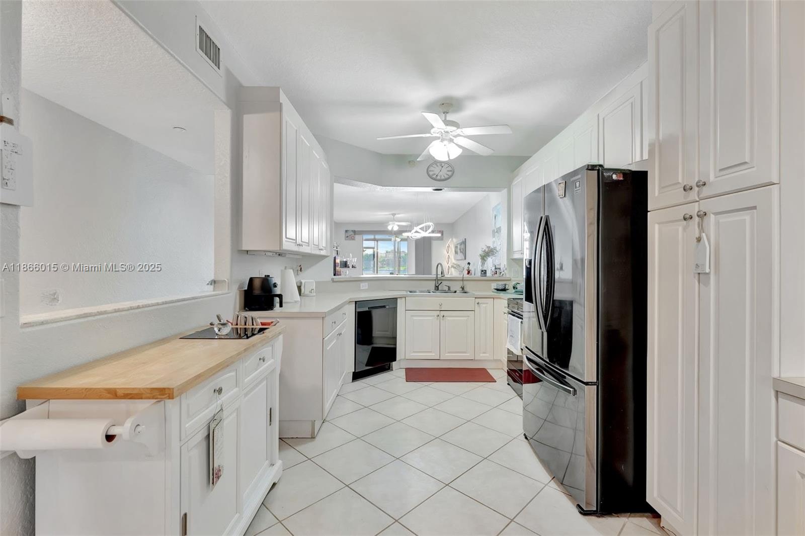SOUTHAMPTON CONDOMINIUM E - Residential