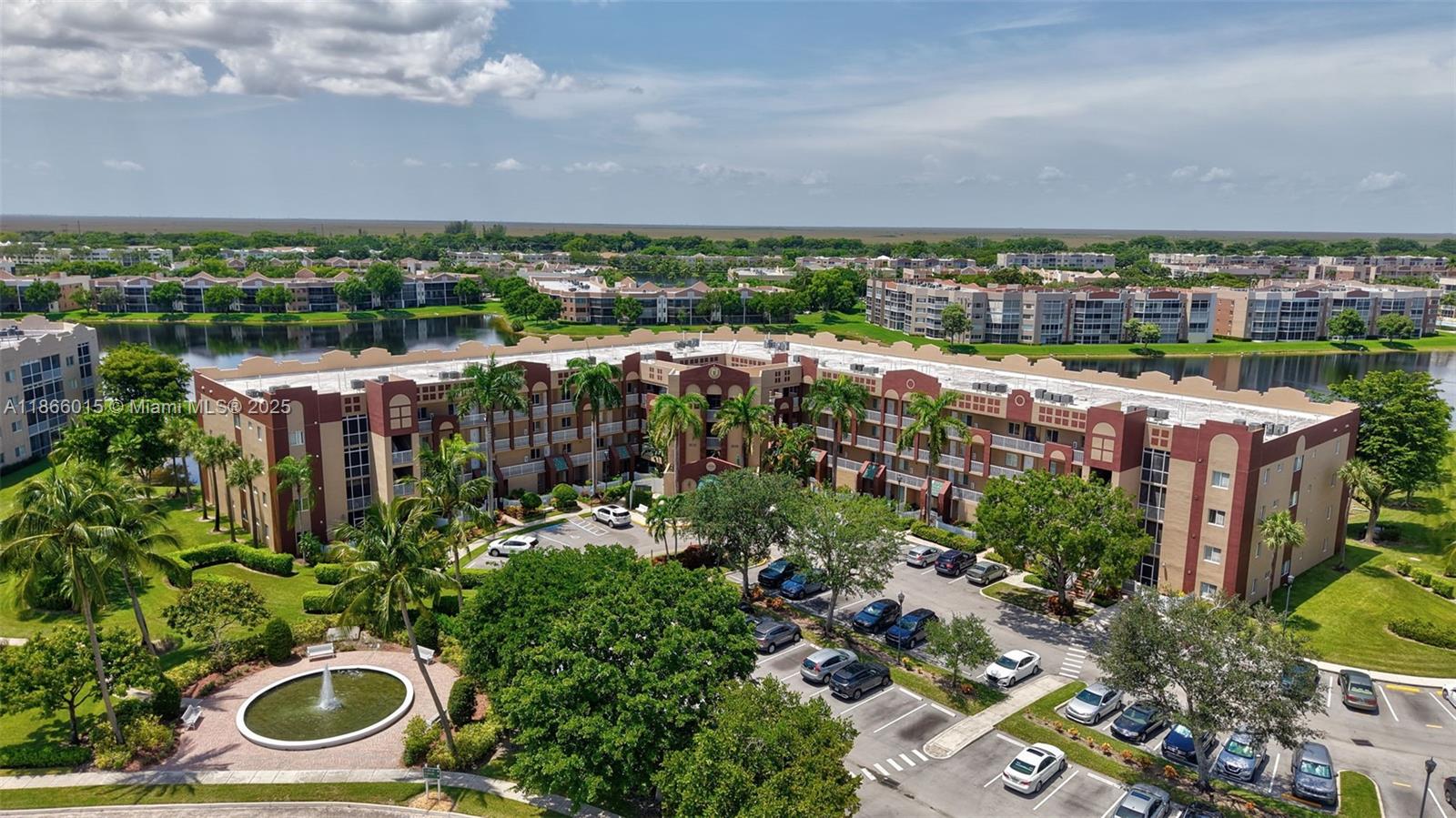 SOUTHAMPTON CONDOMINIUM E - Residential