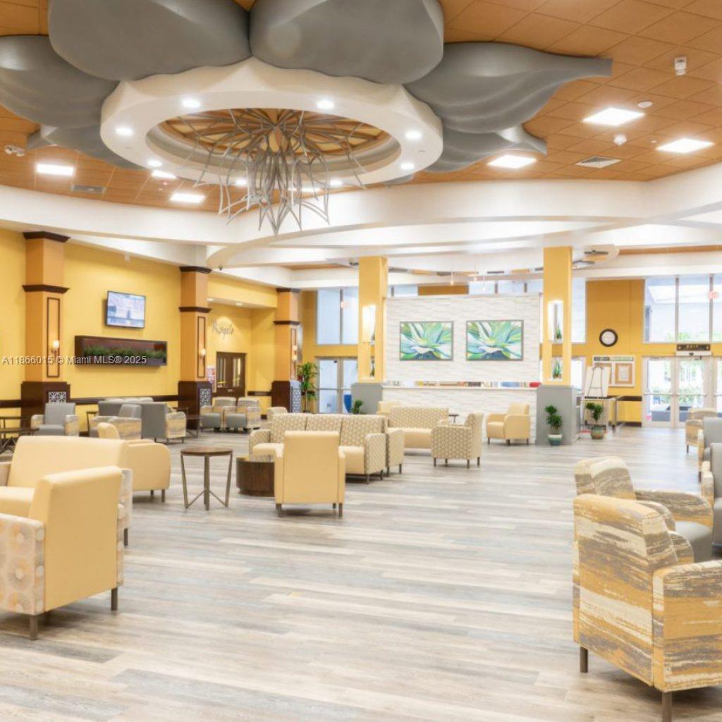 SOUTHAMPTON CONDOMINIUM E - Residential