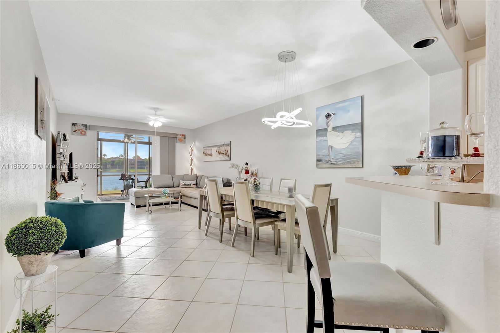 SOUTHAMPTON CONDOMINIUM E - Residential