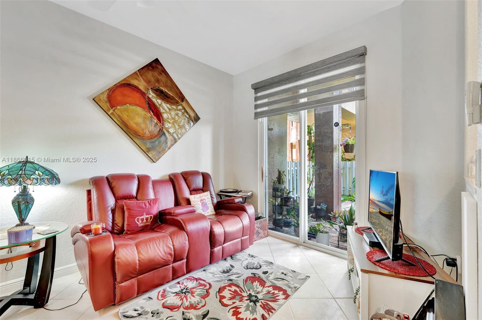 SOUTHAMPTON CONDOMINIUM E - Residential