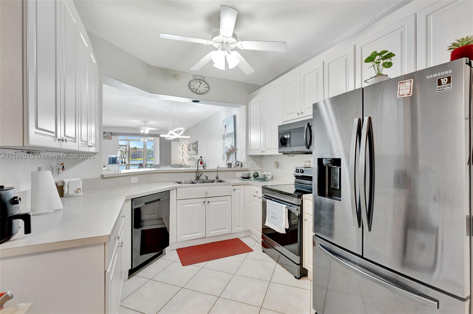 SOUTHAMPTON CONDOMINIUM E - Residential