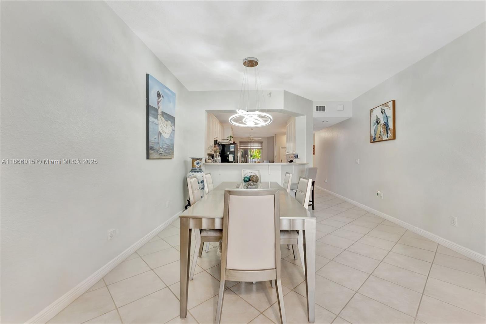 SOUTHAMPTON CONDOMINIUM E - Residential