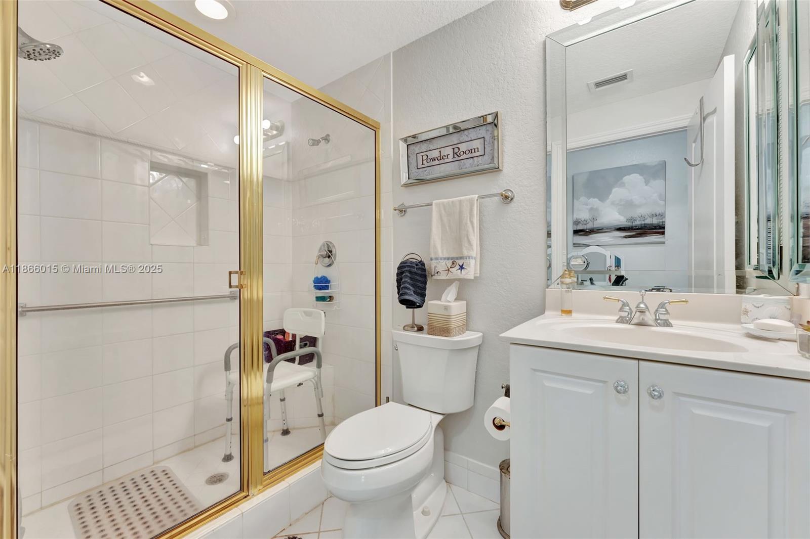 SOUTHAMPTON CONDOMINIUM E - Residential