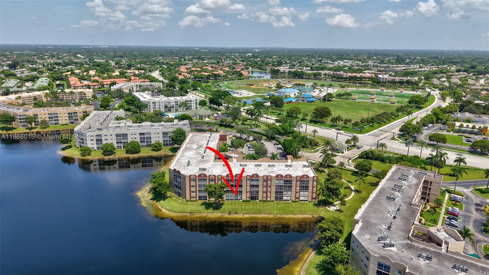 SOUTHAMPTON CONDOMINIUM E - Residential