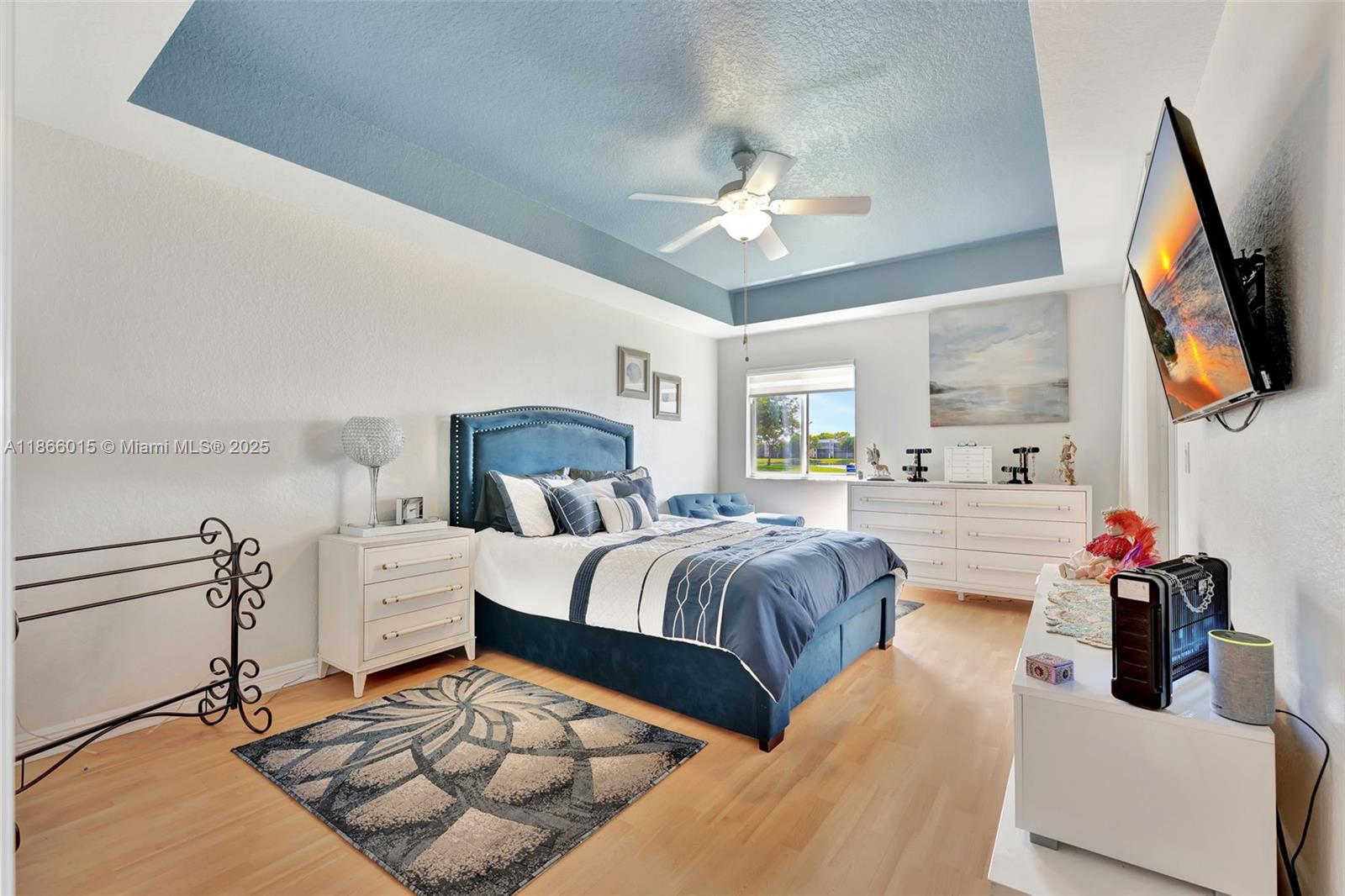 SOUTHAMPTON CONDOMINIUM E - Residential