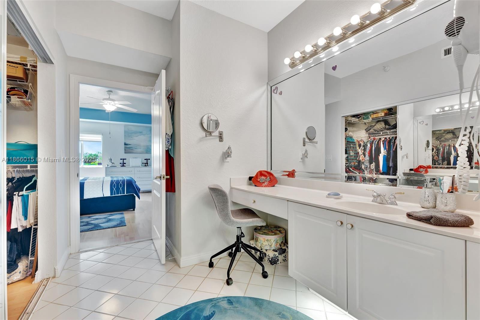 SOUTHAMPTON CONDOMINIUM E - Residential