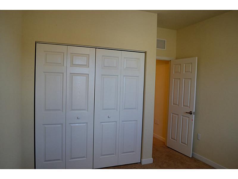 KENDALL SQUARE - Residential Lease