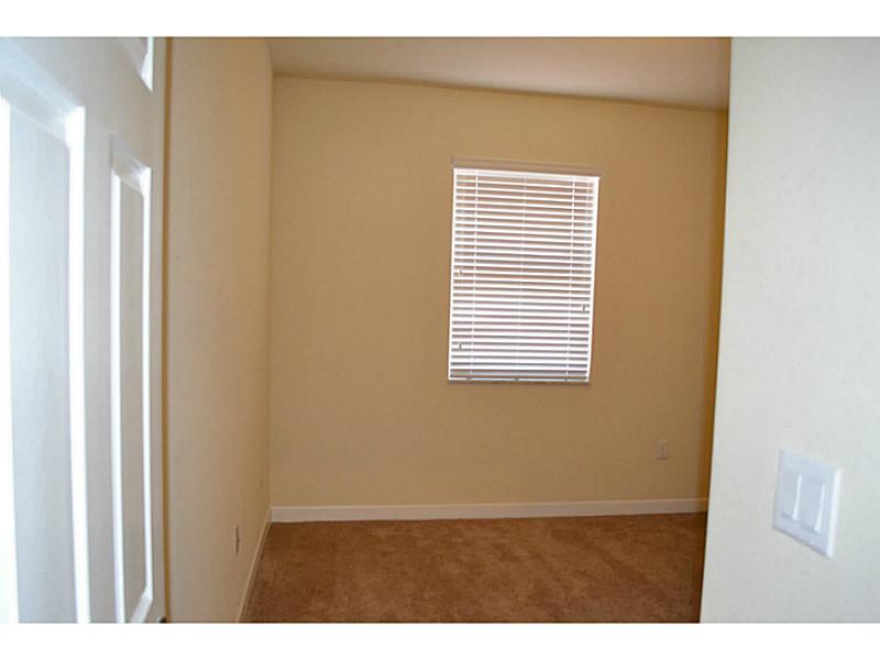 KENDALL SQUARE - Residential Lease