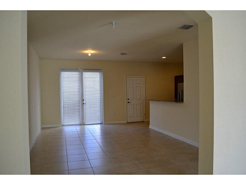KENDALL SQUARE - Residential Lease