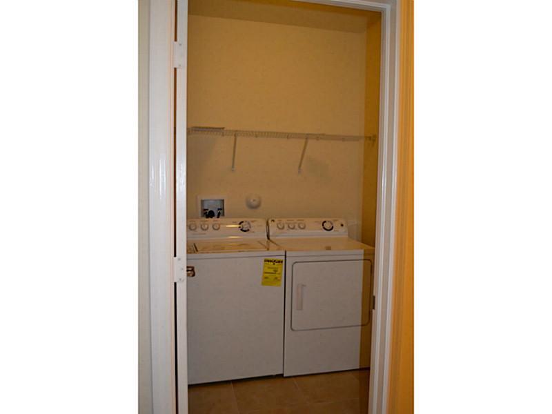 KENDALL SQUARE - Residential Lease