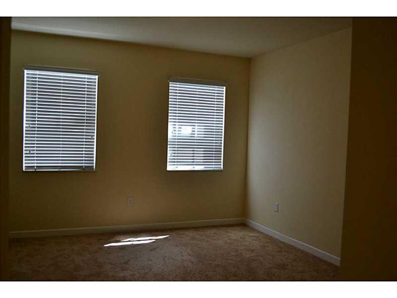 KENDALL SQUARE - Residential Lease