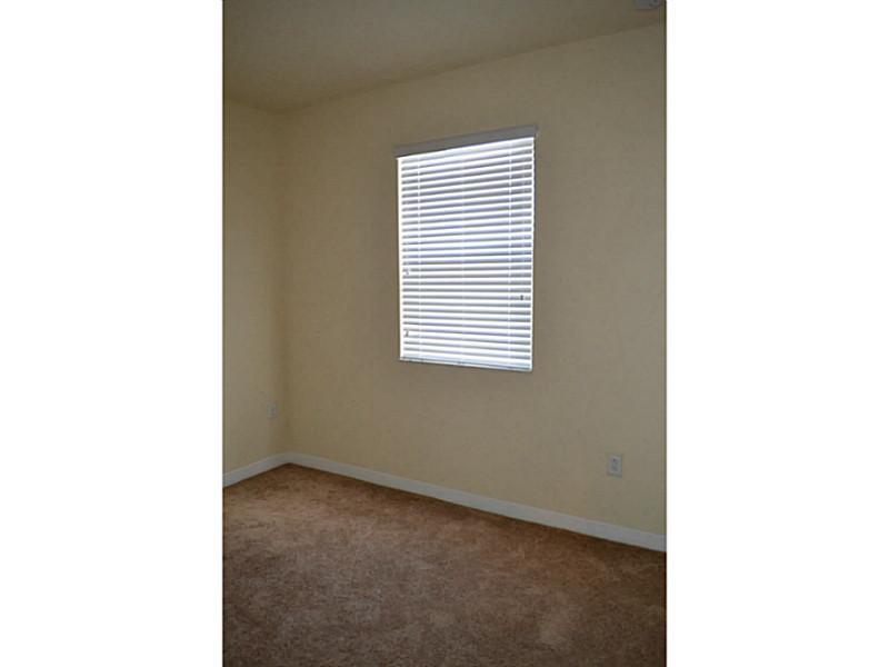 KENDALL SQUARE - Residential Lease
