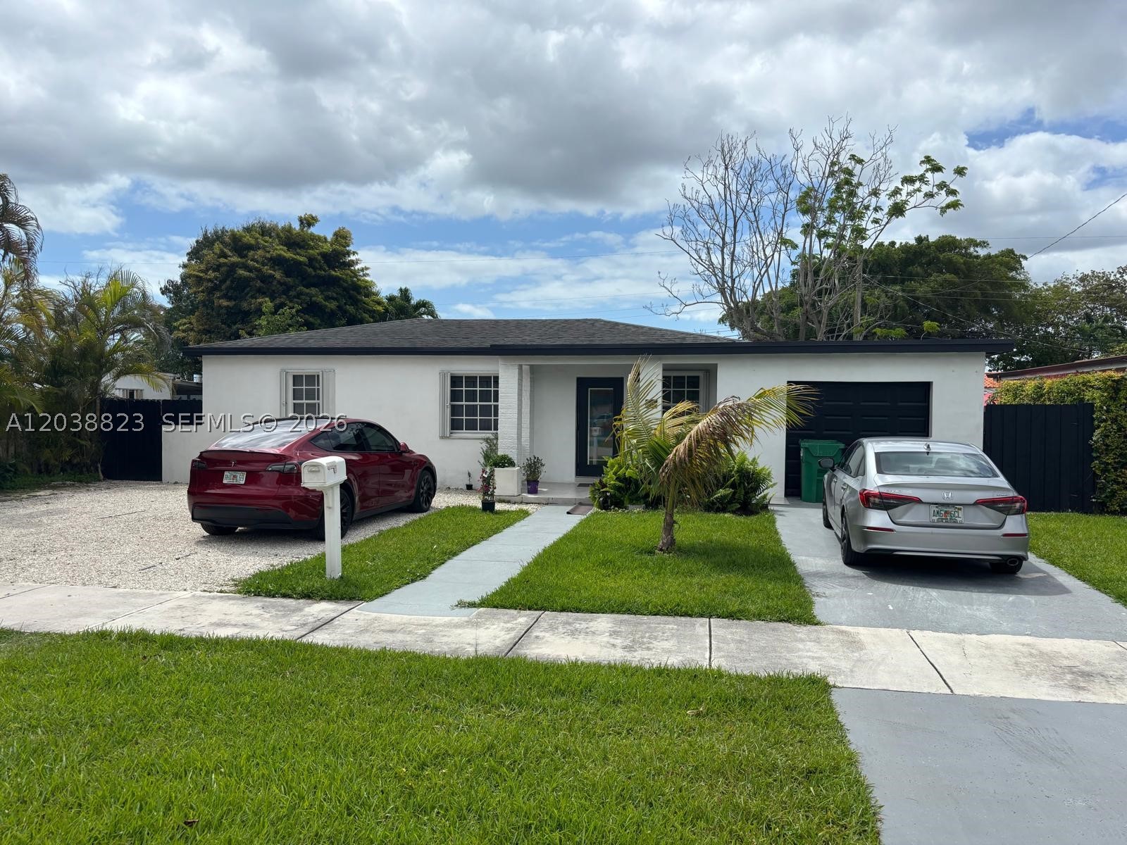 5/3 remodeled home ready for your buyer. show and sell this house with newer roof and windows and updated interior. Great for large families.