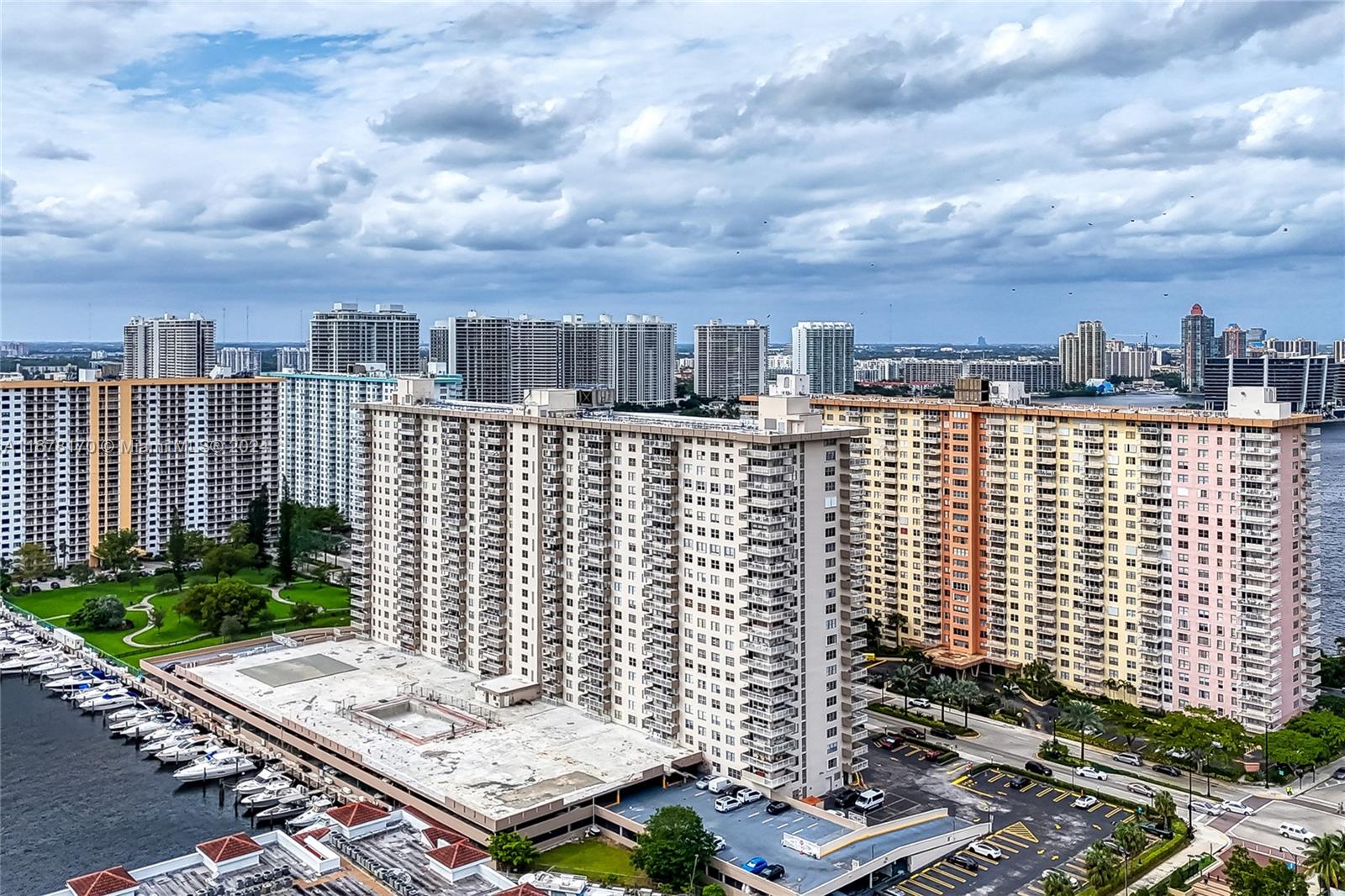 WINSTON TOWERS 100 CONDO - Residential Lease