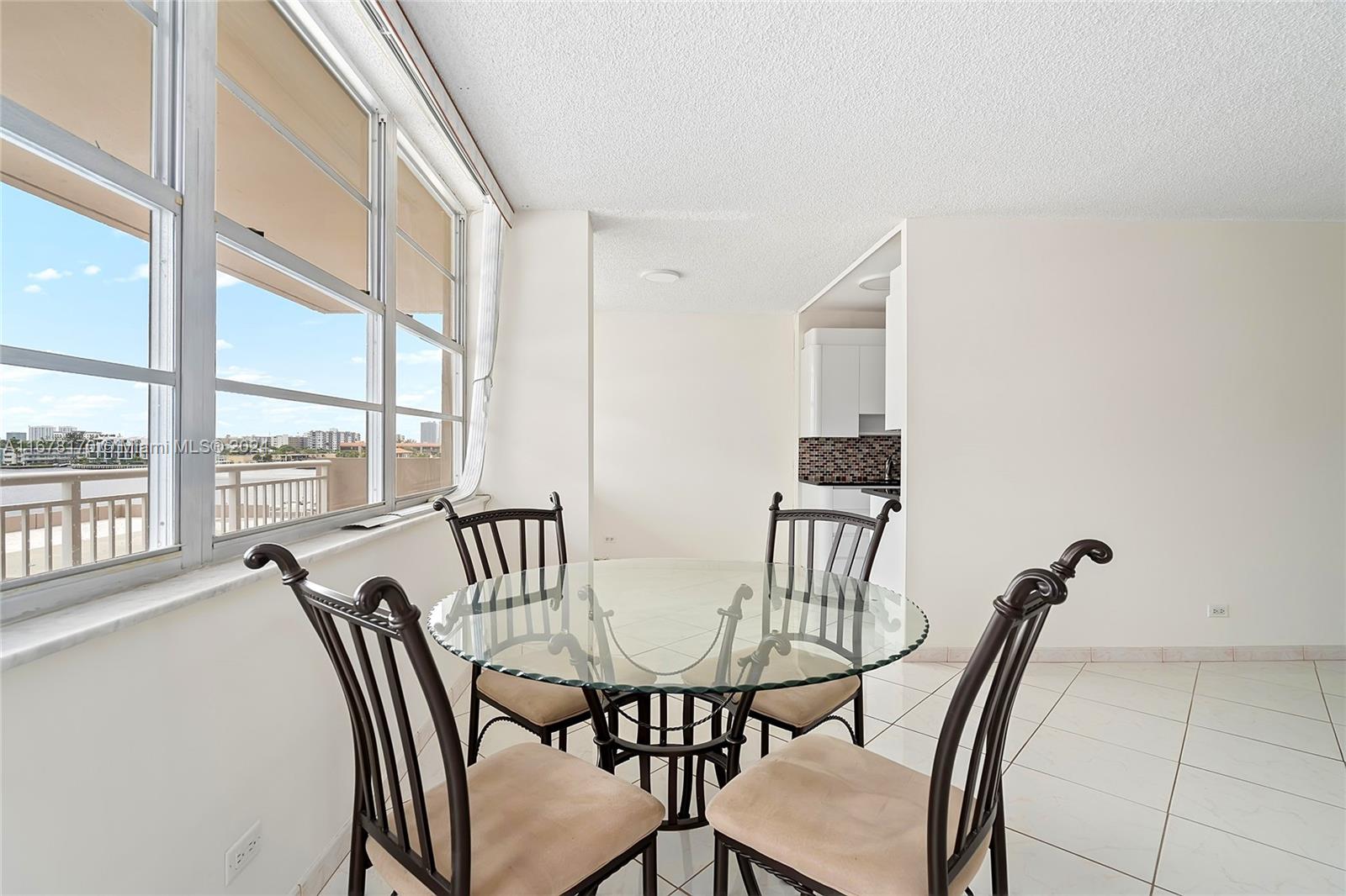WINSTON TOWERS 100 CONDO - Residential Lease