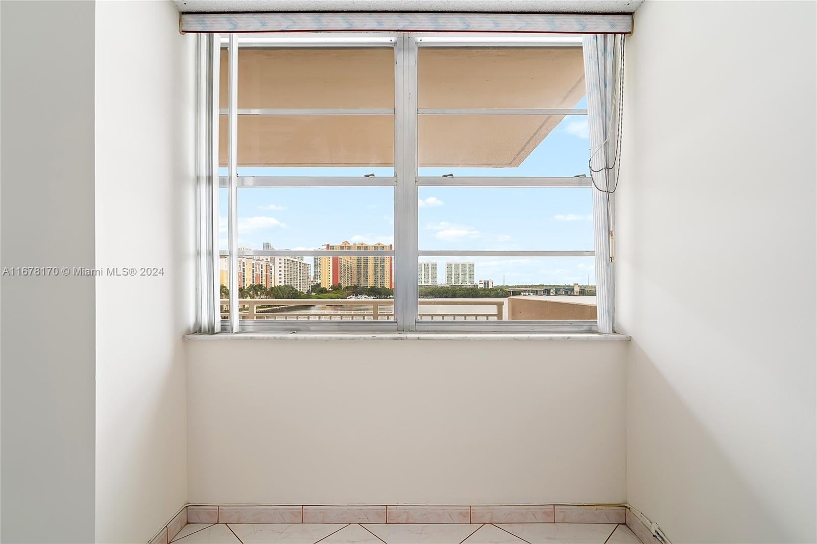 WINSTON TOWERS 100 CONDO - Residential Lease
