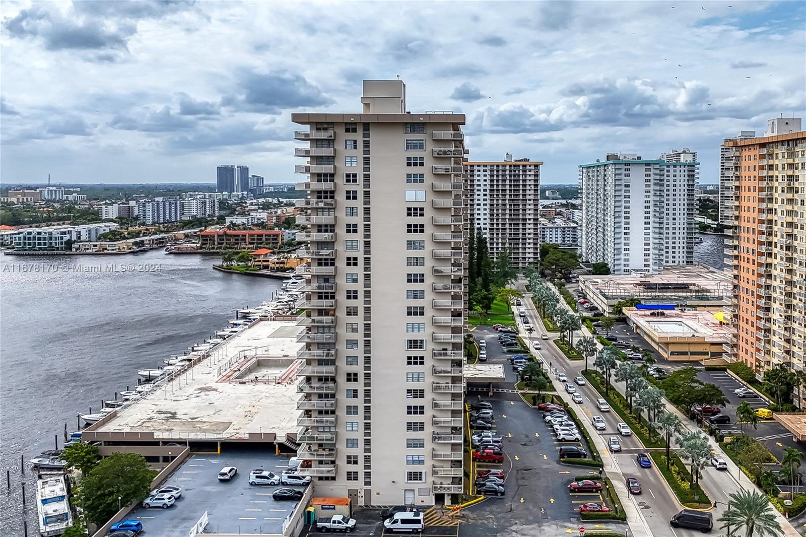 WINSTON TOWERS 100 CONDO - Residential Lease