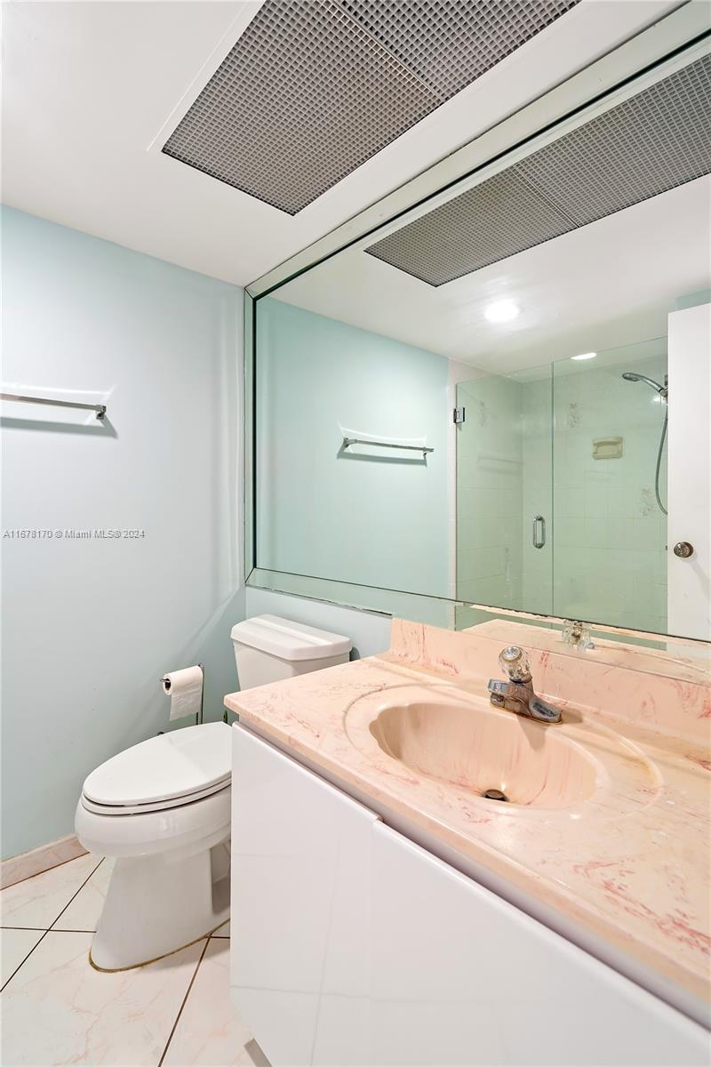 WINSTON TOWERS 100 CONDO - Residential Lease