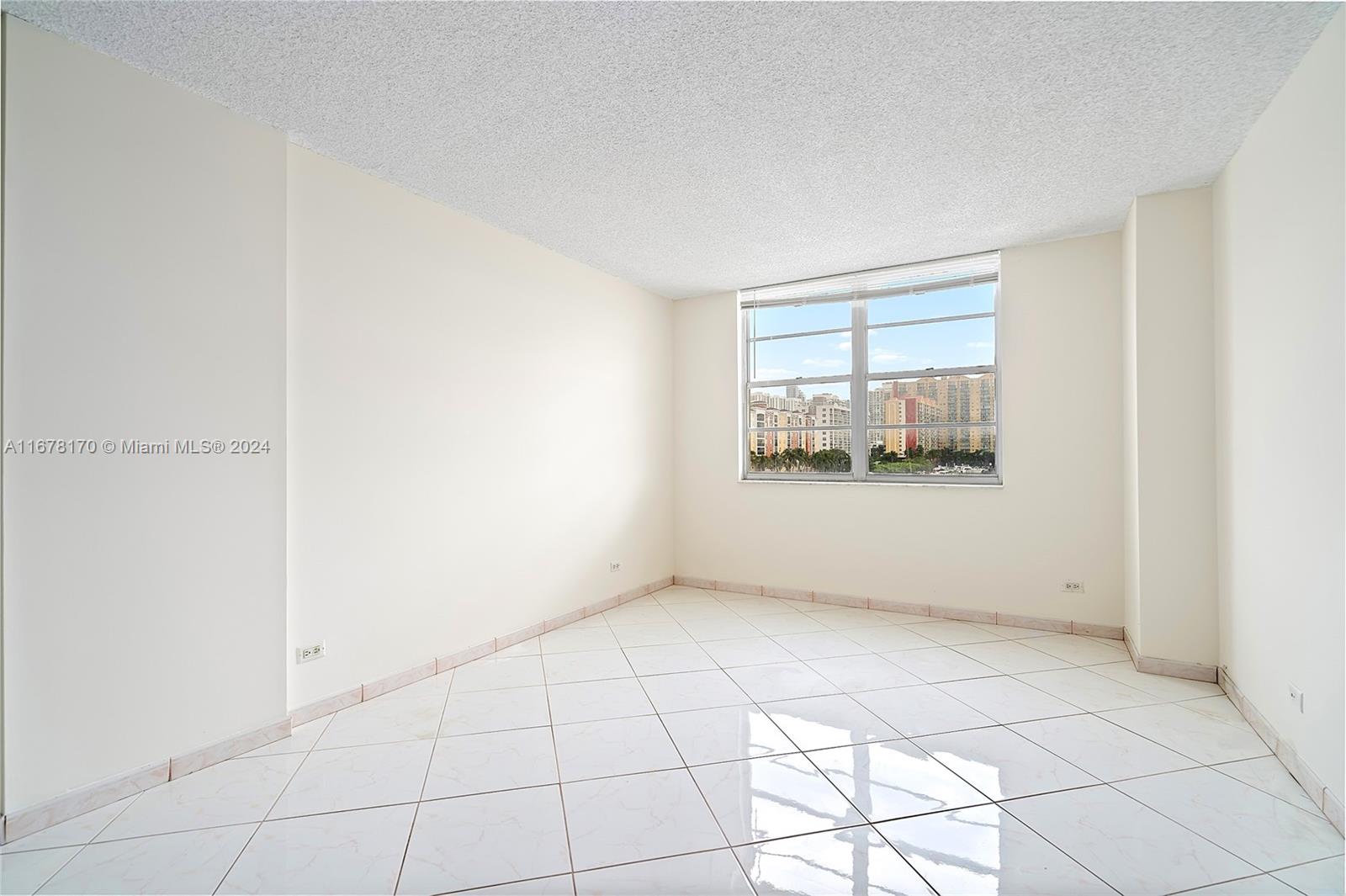 WINSTON TOWERS 100 CONDO - Residential Lease