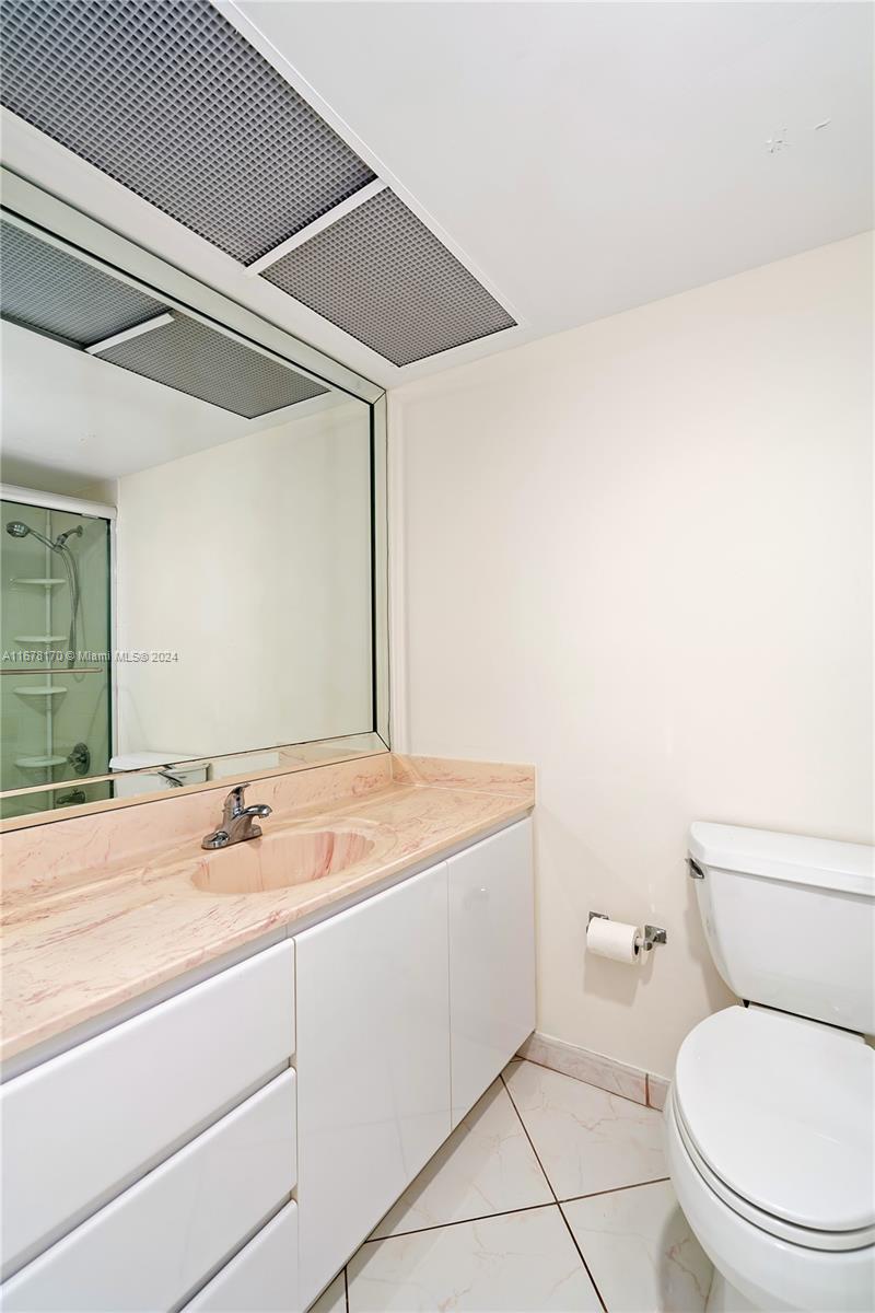 WINSTON TOWERS 100 CONDO - Residential Lease