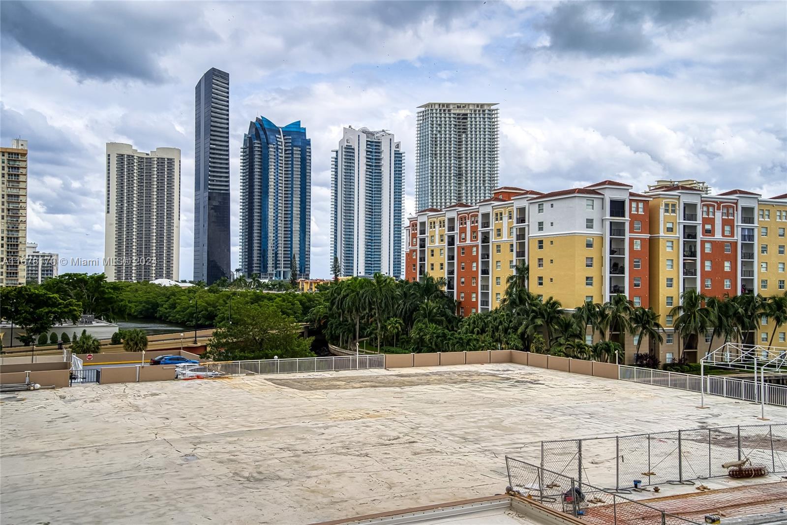 WINSTON TOWERS 100 CONDO - Residential Lease
