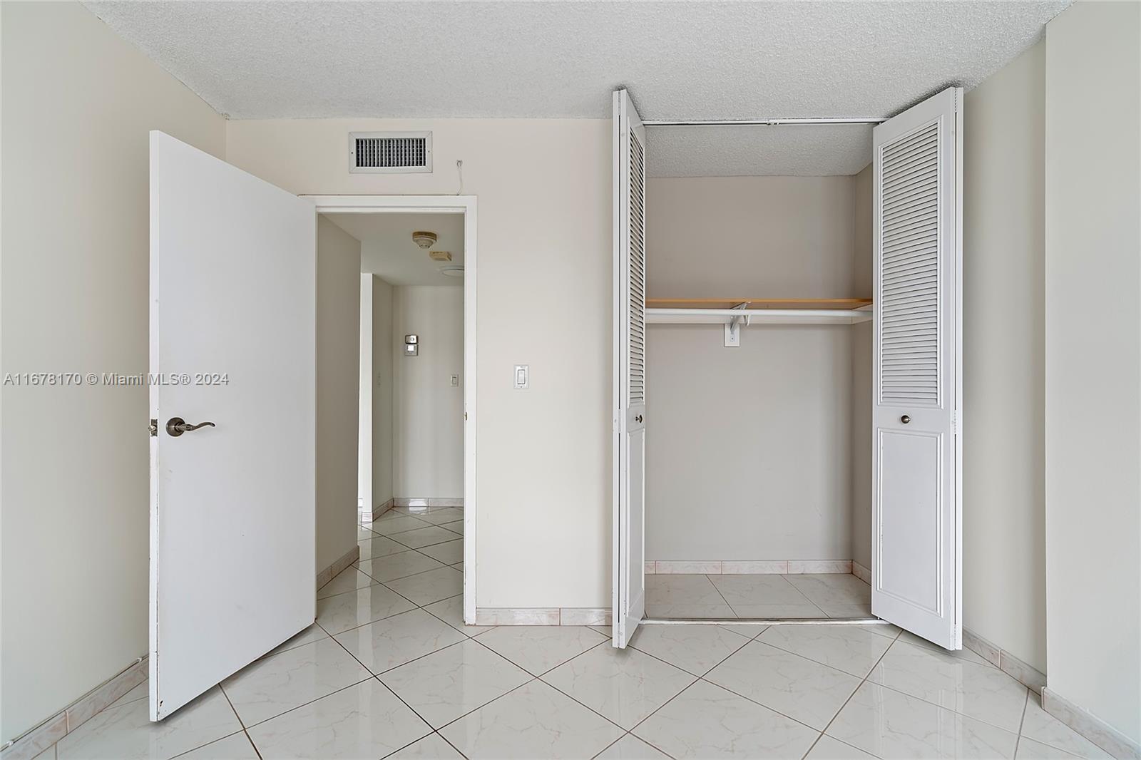 WINSTON TOWERS 100 CONDO - Residential Lease