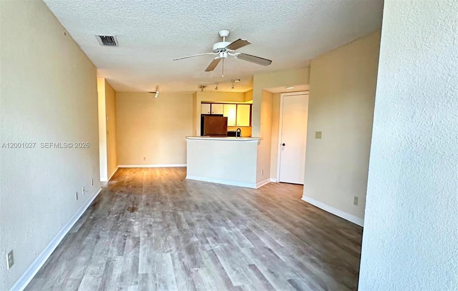 CORAL KEY CONDO - Residential