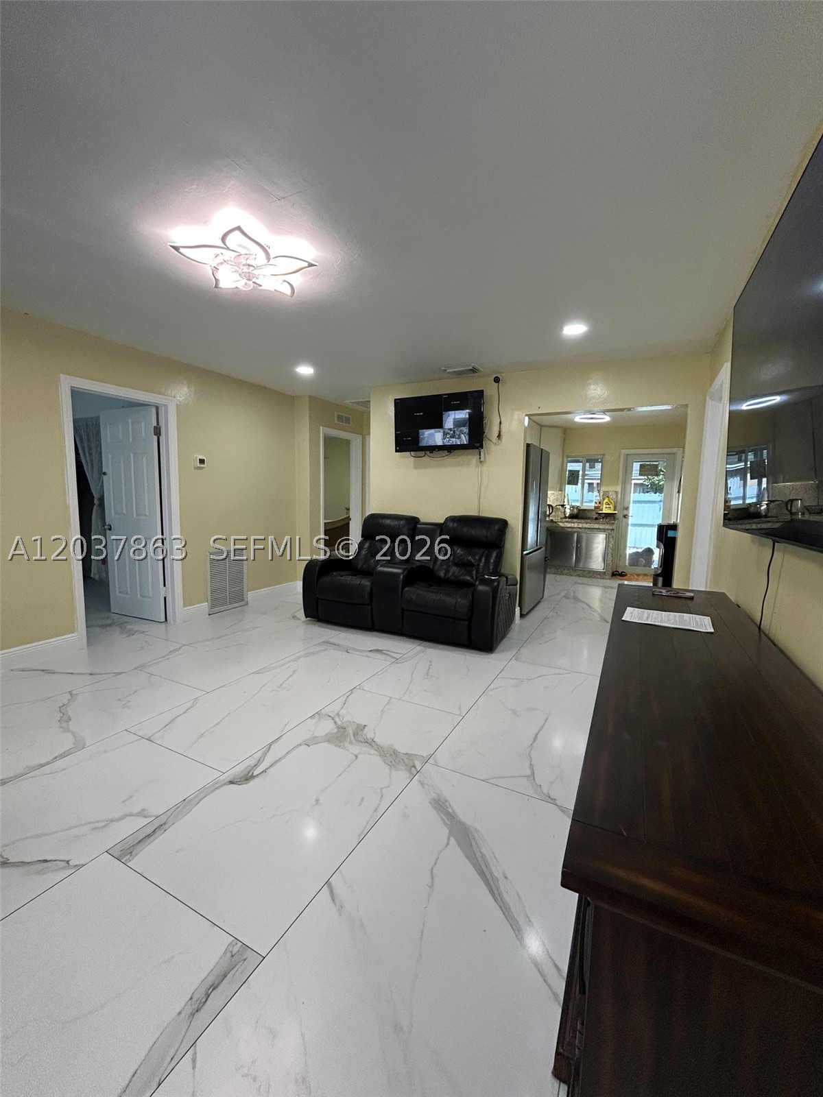 NORTH ANDREWS TERRACE SEC - Residential Lease