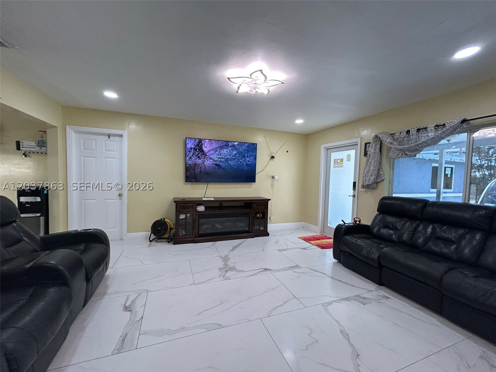 NORTH ANDREWS TERRACE SEC - Residential Lease