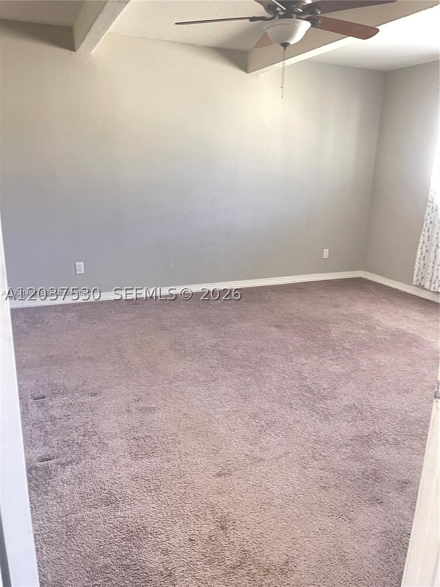 VILLAGE TOWNHOUSE POMPANO - Residential